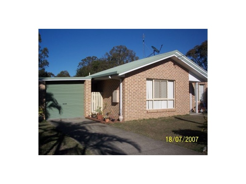 4 Whittaker Street, Urangan QLD 4655