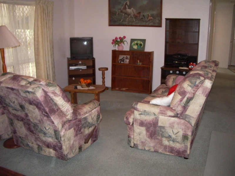 17 Mayfair Street, Point Vernon QLD 4655