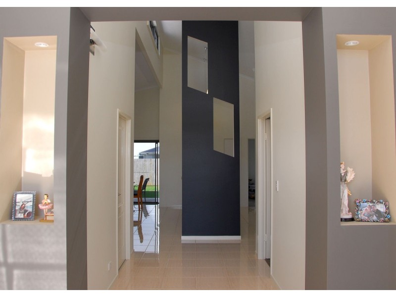 84 Wattle Street, Point Vernon QLD 4655