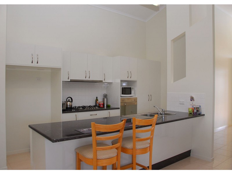 84 Wattle Street, Point Vernon QLD 4655