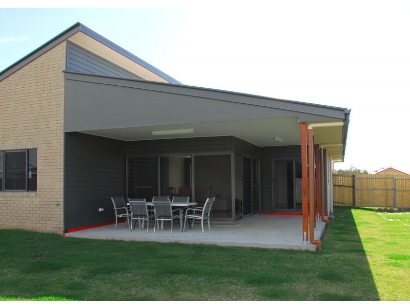 84 Wattle Street, Point Vernon QLD 4655