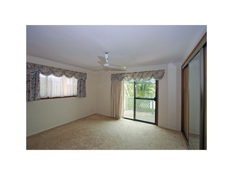 34 Bruce Street, Torquay QLD 4655