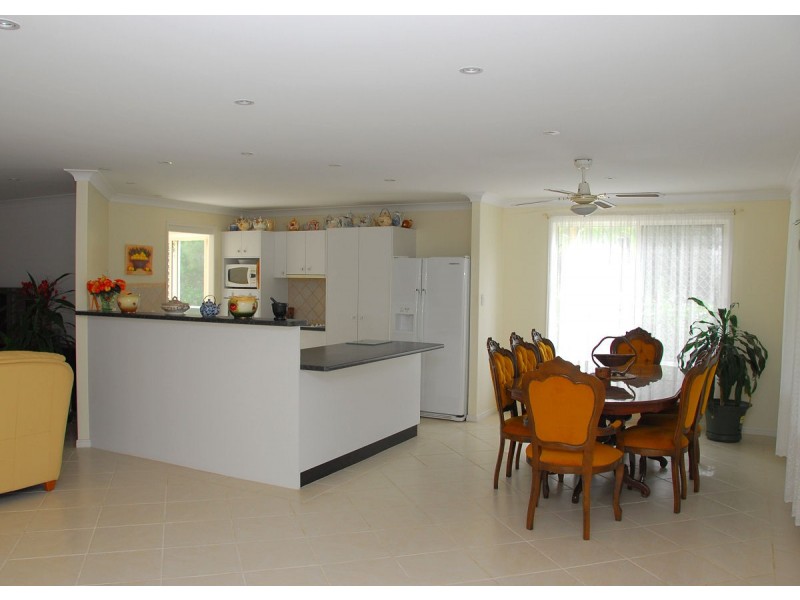 16 Ocean Park Drive, Dundowran Beach QLD 4655