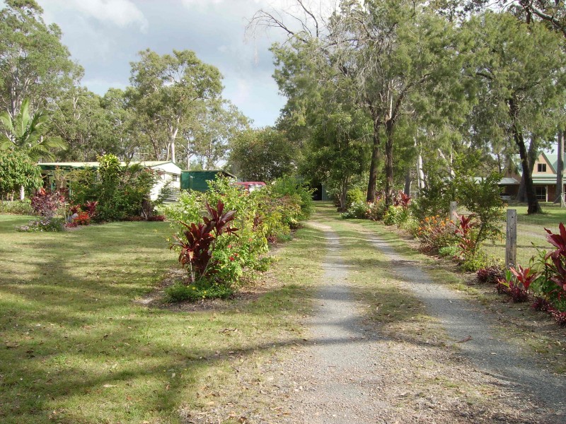 41 dreamtime av, Burrum Heads QLD 4659