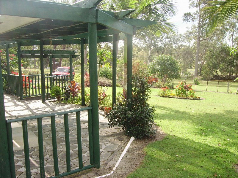 41 dreamtime av, Burrum Heads QLD 4659