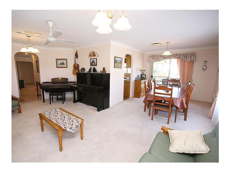 12 Maike Drive, Urraween QLD 4655