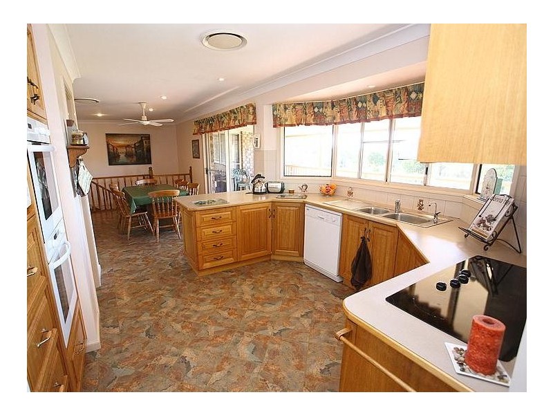 12 Maike Drive, Urraween QLD 4655