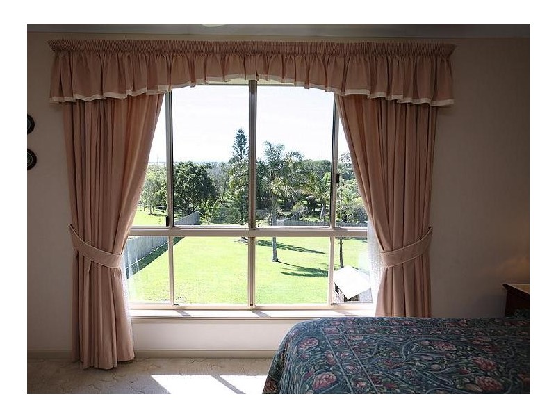 12 Maike Drive, Urraween QLD 4655