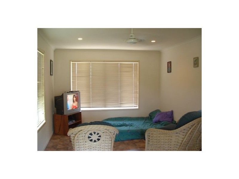 26 Fairway Drive, Urraween QLD 4655