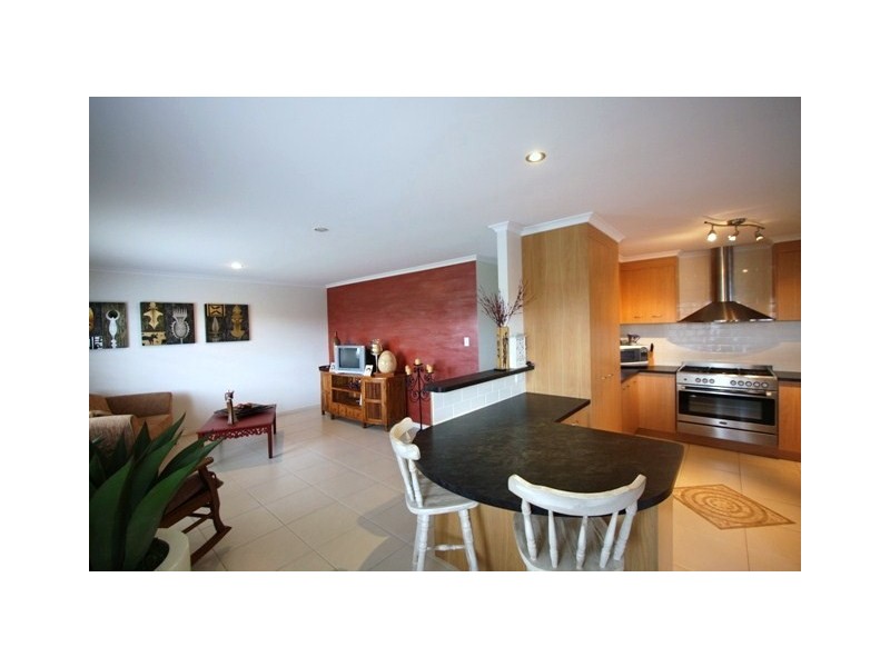 9 MAINSAIL COURT, Point Vernon QLD 4655