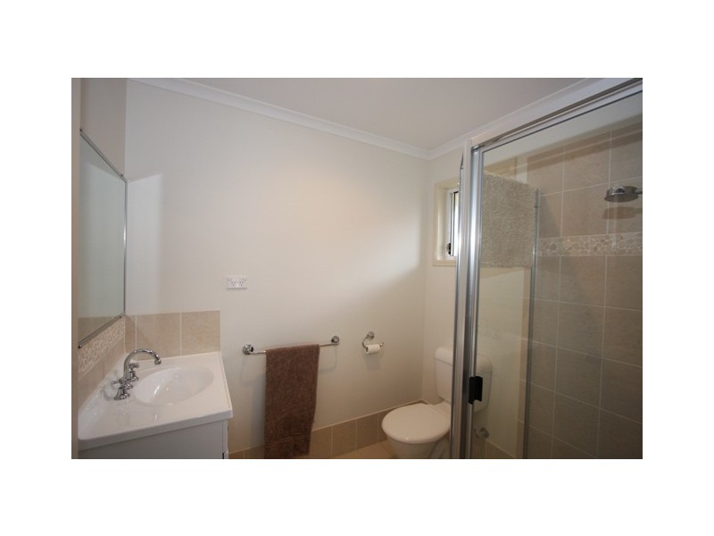 9 MAINSAIL COURT, Point Vernon QLD 4655