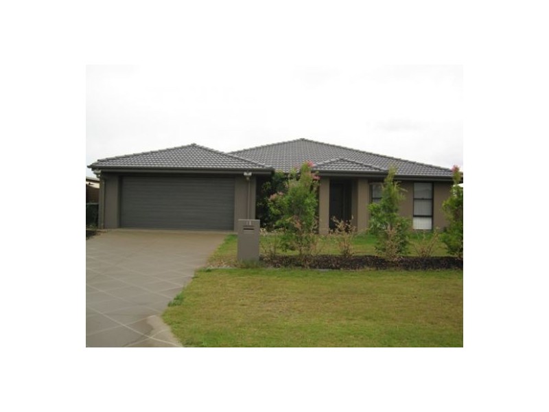 11 Fishburn Way, Eli Waters QLD 4655