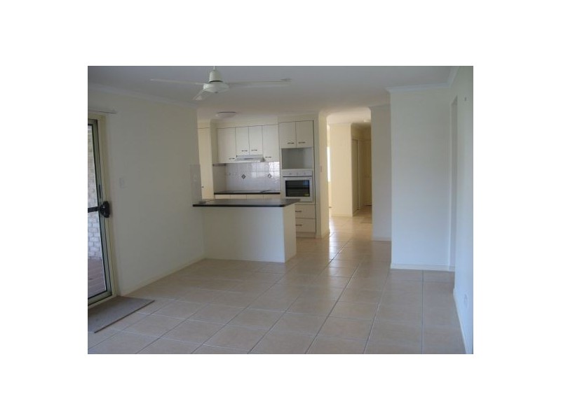 31 Archer Drive, Point Vernon QLD 4655