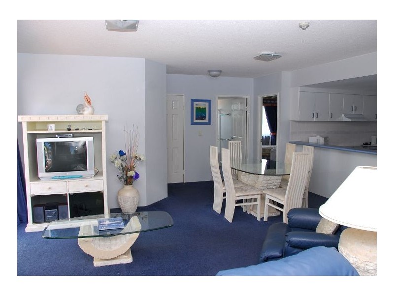 111/397 Esplanade, Torquay QLD 4655