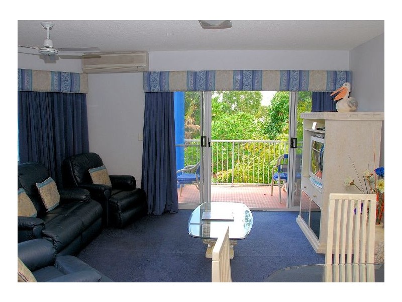 111/397 Esplanade, Torquay QLD 4655