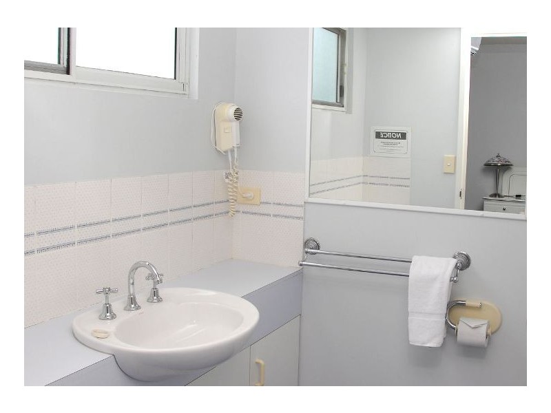 111/397 Esplanade, Torquay QLD 4655