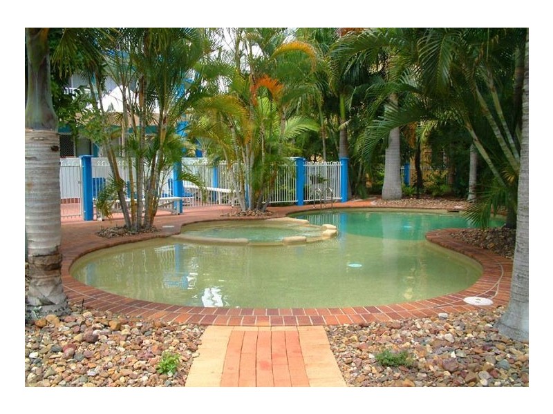 111/397 Esplanade, Torquay QLD 4655