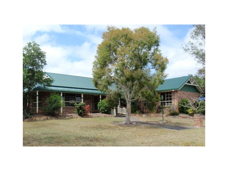 2 Hanover Dr, Urraween QLD 4655