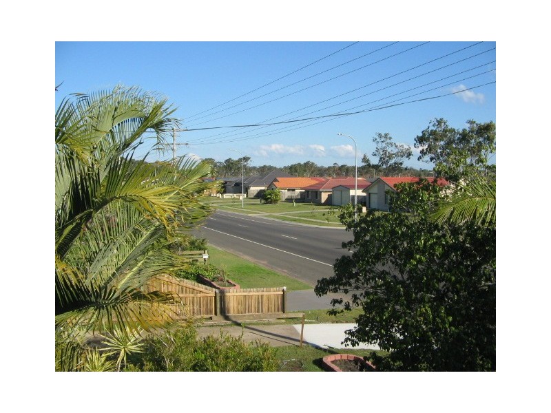 33 Murphy Street, Point Vernon QLD 4655