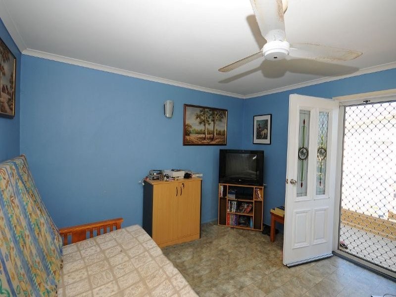 33 Murphy Street, Point Vernon QLD 4655