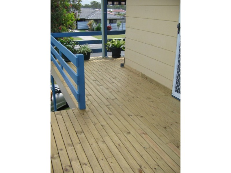 33 Murphy Street, Point Vernon QLD 4655