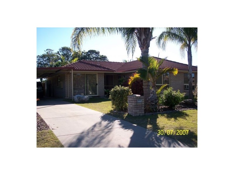 16 Vicki Parade, Torquay QLD 4655