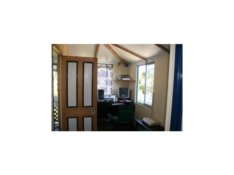 17 Tamboroora Street, Howard QLD 4659