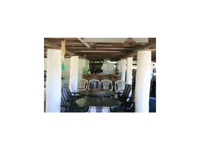 17 Tamboroora Street, Howard QLD 4659