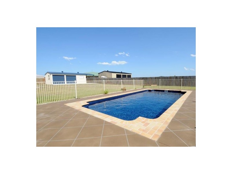 34 Rosewood Avenue, Wondunna QLD 4655