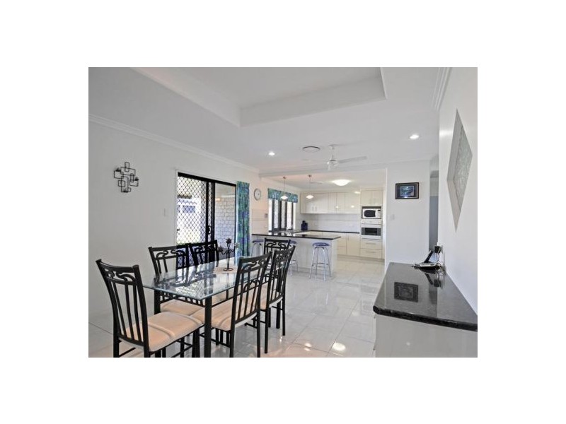 34 Rosewood Avenue, Wondunna QLD 4655