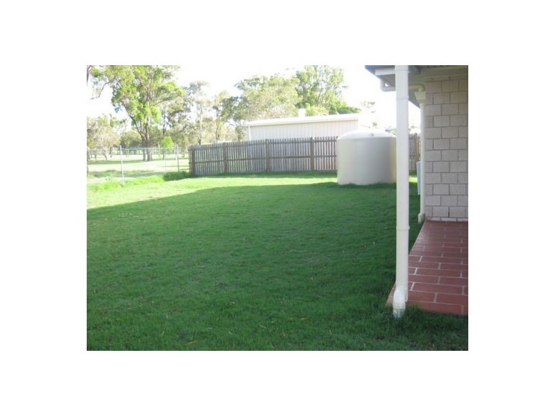 7 Figbird Close, Eli Waters QLD 4655