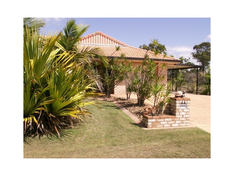 Eli Waters QLD 4655