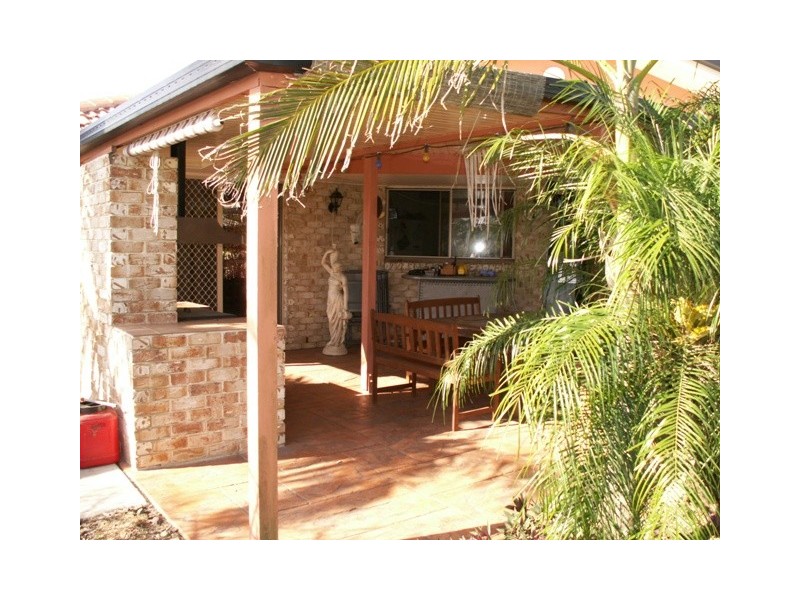 Eli Waters QLD 4655