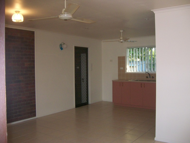 2/5 Marr Street, Hervey Bay QLD 4655