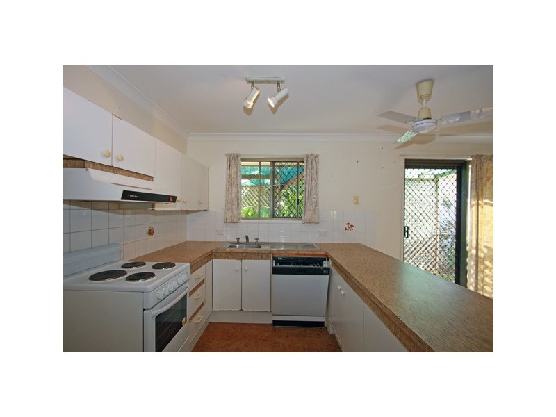 4/85 Miller Street, Urangan QLD 4655