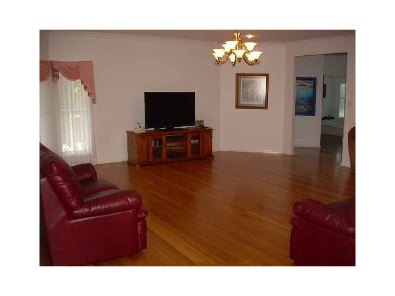 4 ASH CRT, Hervey Bay QLD 4655