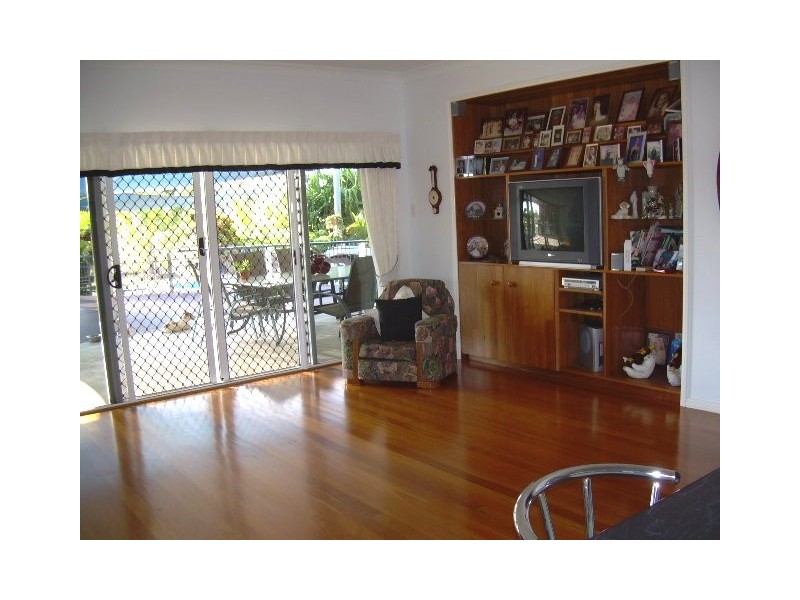 4 ASH CRT, Hervey Bay QLD 4655