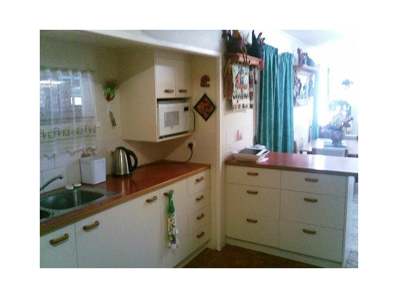 69 Beach Road, Pialba QLD 4655