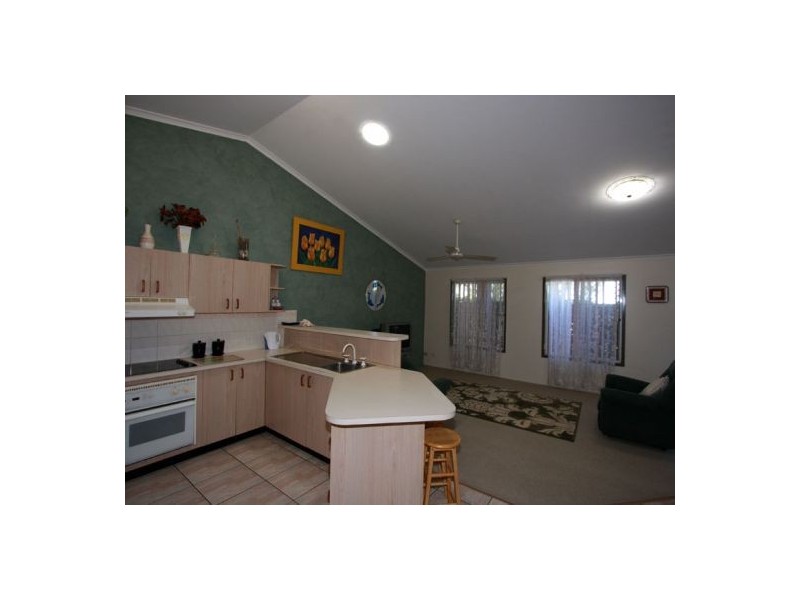 1/11 Doolong Road, Hervey Bay QLD 4655