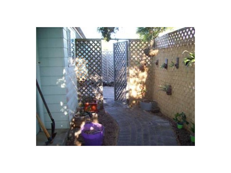 1/11 Doolong Road, Hervey Bay QLD 4655