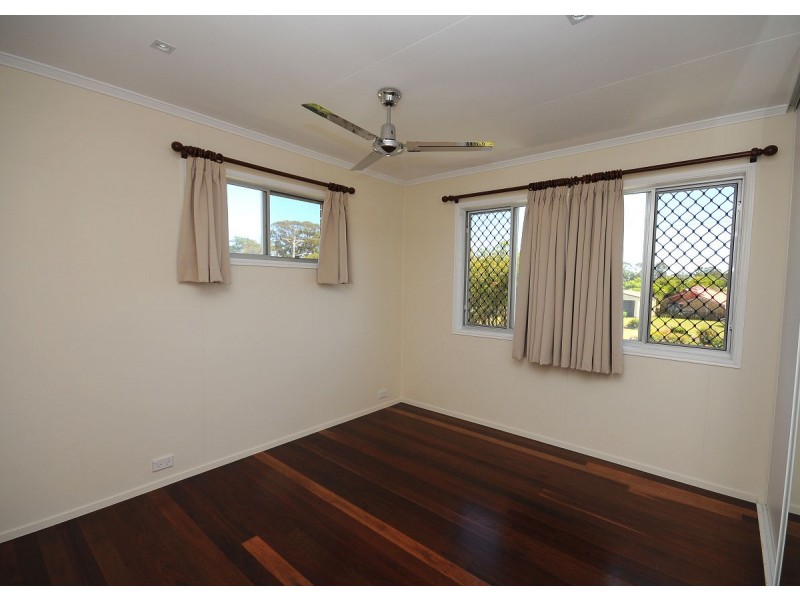 9 Holiday Parade, Scarness QLD 4655