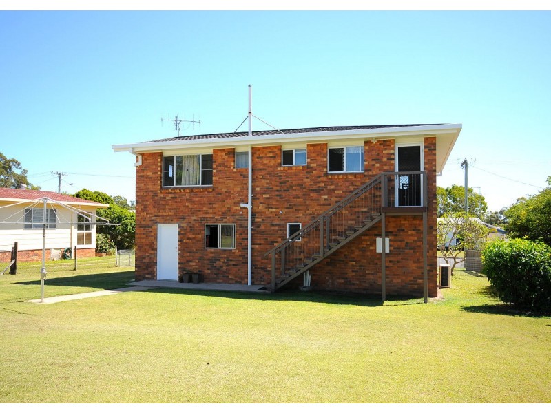 9 Holiday Parade, Scarness QLD 4655