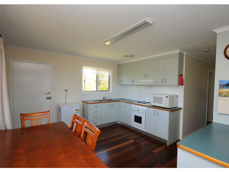 9 Holiday Parade, Scarness QLD 4655