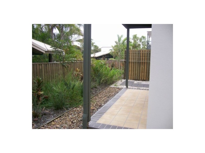 7/653-654 Esplanade, Urangan QLD 4655