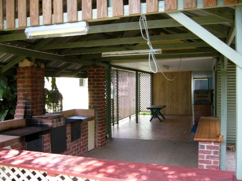 53 Valfern Court Dundowran, Dundowran QLD 4655