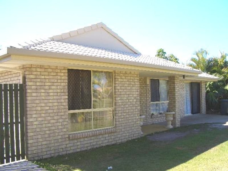 Moorhen Court, Eli Waters QLD 4655