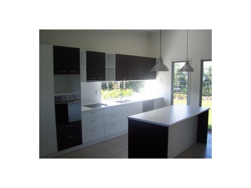 Point Vernon QLD 4655