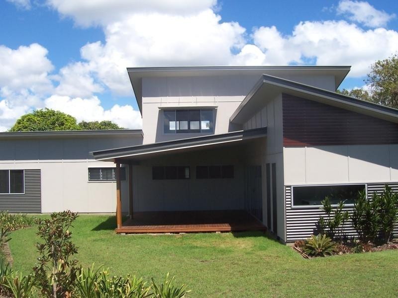 Point Vernon QLD 4655