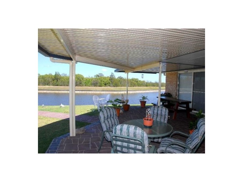 12 Bushlark Avenue, Eli Waters QLD 4655