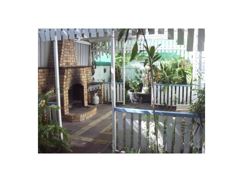 43 Whitley St, Howard QLD 4659